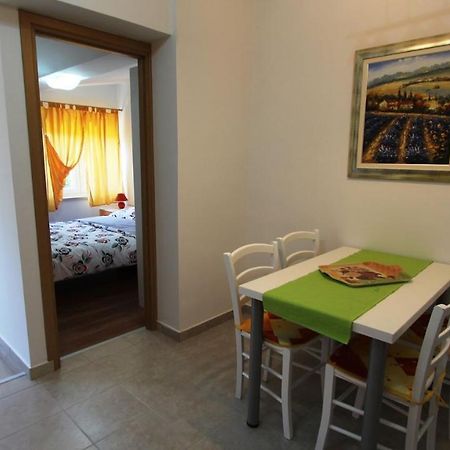 Apartments Tomislav Malinska Luaran gambar