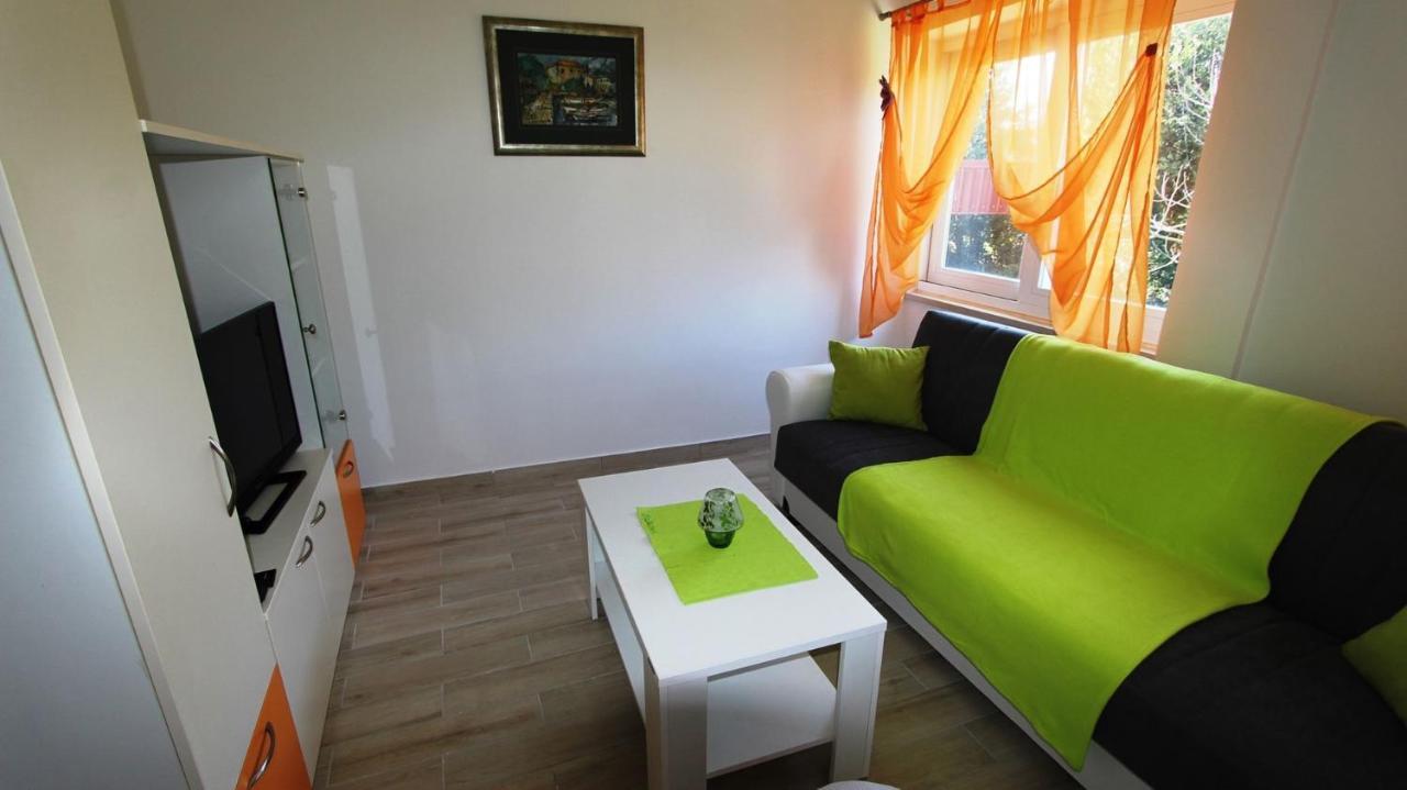 Apartments Tomislav Malinska Luaran gambar