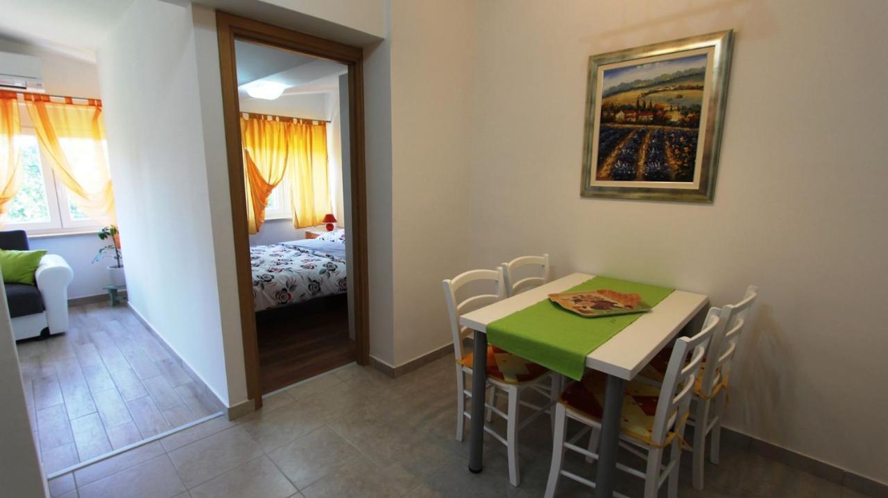 Apartments Tomislav Malinska Luaran gambar